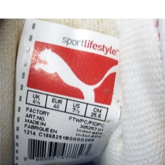 Athletic_Shoes